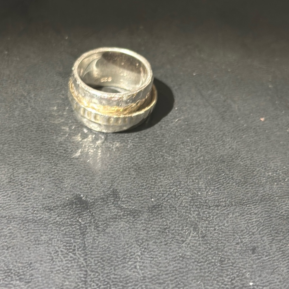 .925 Silpada Spin Ring
